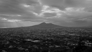 ‘Below the Clouds’ Review: Italian Documentary Explores Gorgeous, Haunted City of Naples