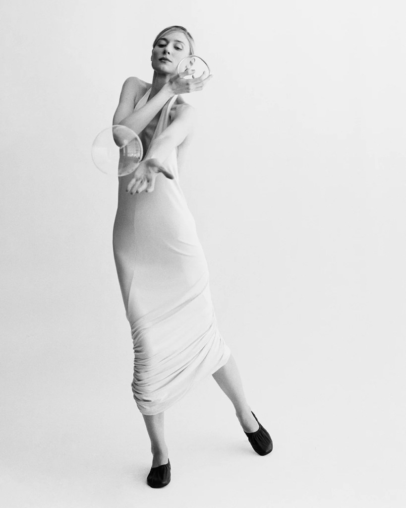 Elizabeth Debicki, photo by Bjorn Iooss