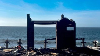 Malibu Fire: The Aftermath Is a Stark Landscape of Empty | Photos