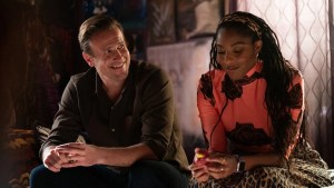 shrinking-jason-segel-jessica-williams-apple