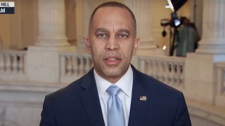 Hakeem Jeffries Slams Trump’s ‘Racist and Fake’ AI Clip Showing Congressman in Sombrero | Video
